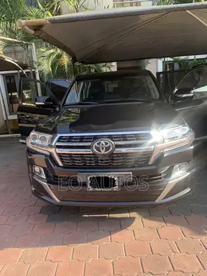 Toyota Land Cruiser 4.5 V8 GXR 2021 Black