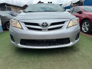 Toyota Corolla 2012 Silver