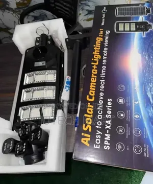 2-in-1 Solar Security Light + AI Camera – Full Color Night Vision
