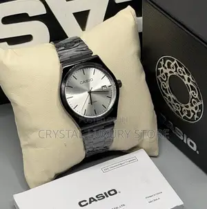 Casio Quality Men Chain Strap Wristwatch