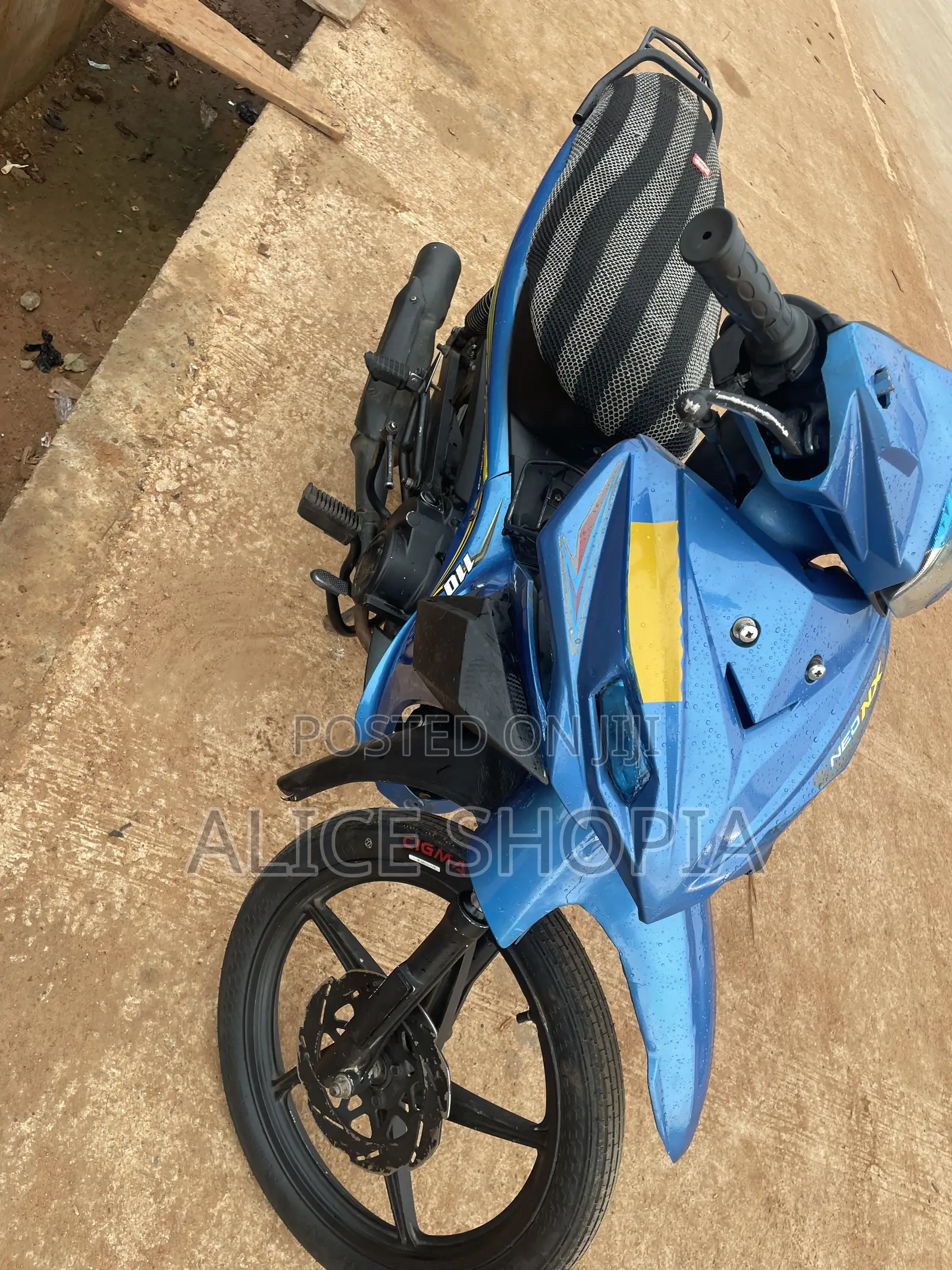 TVS Neo NX 2024 Blue