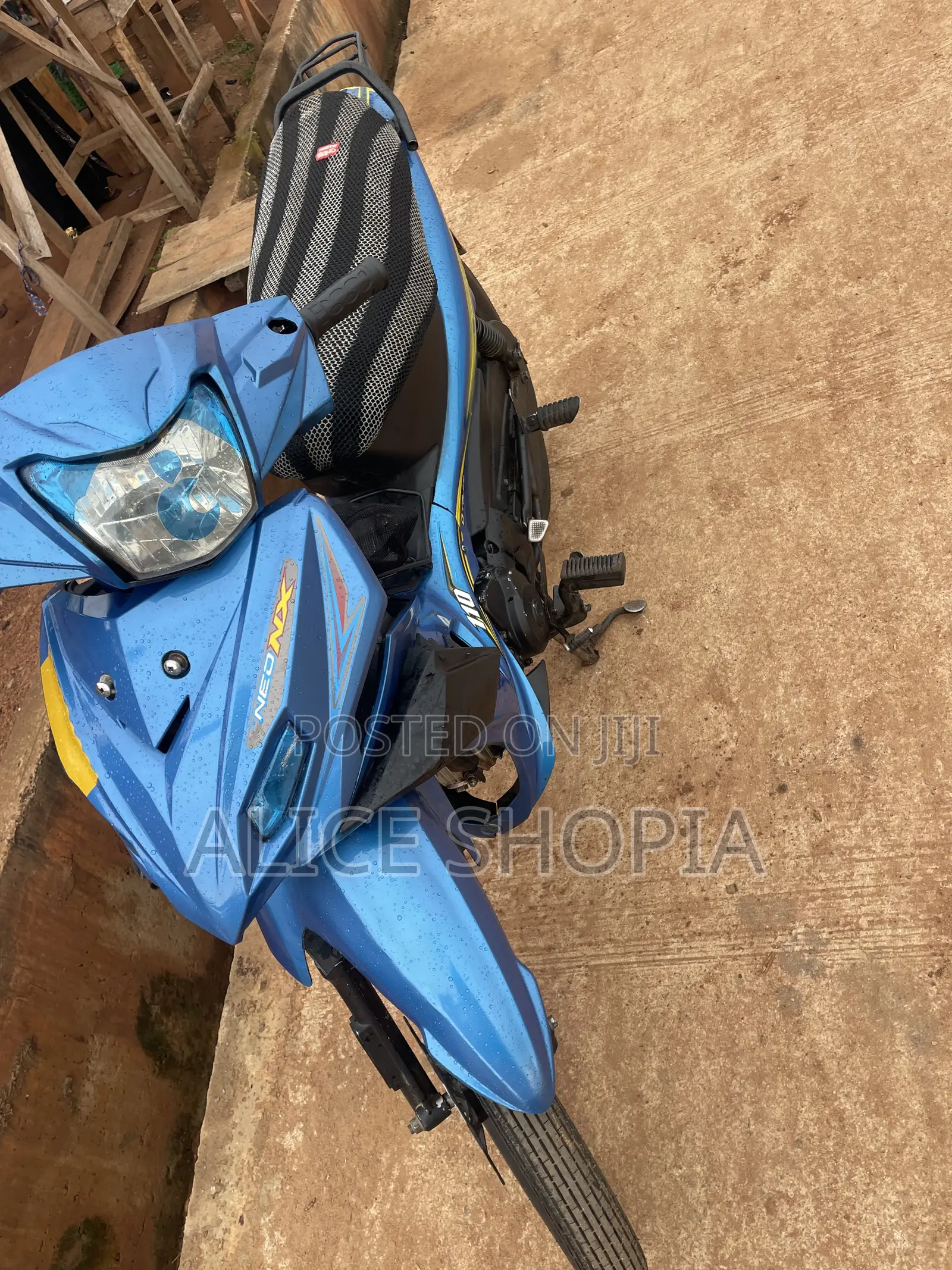 TVS Neo NX 2024 Blue