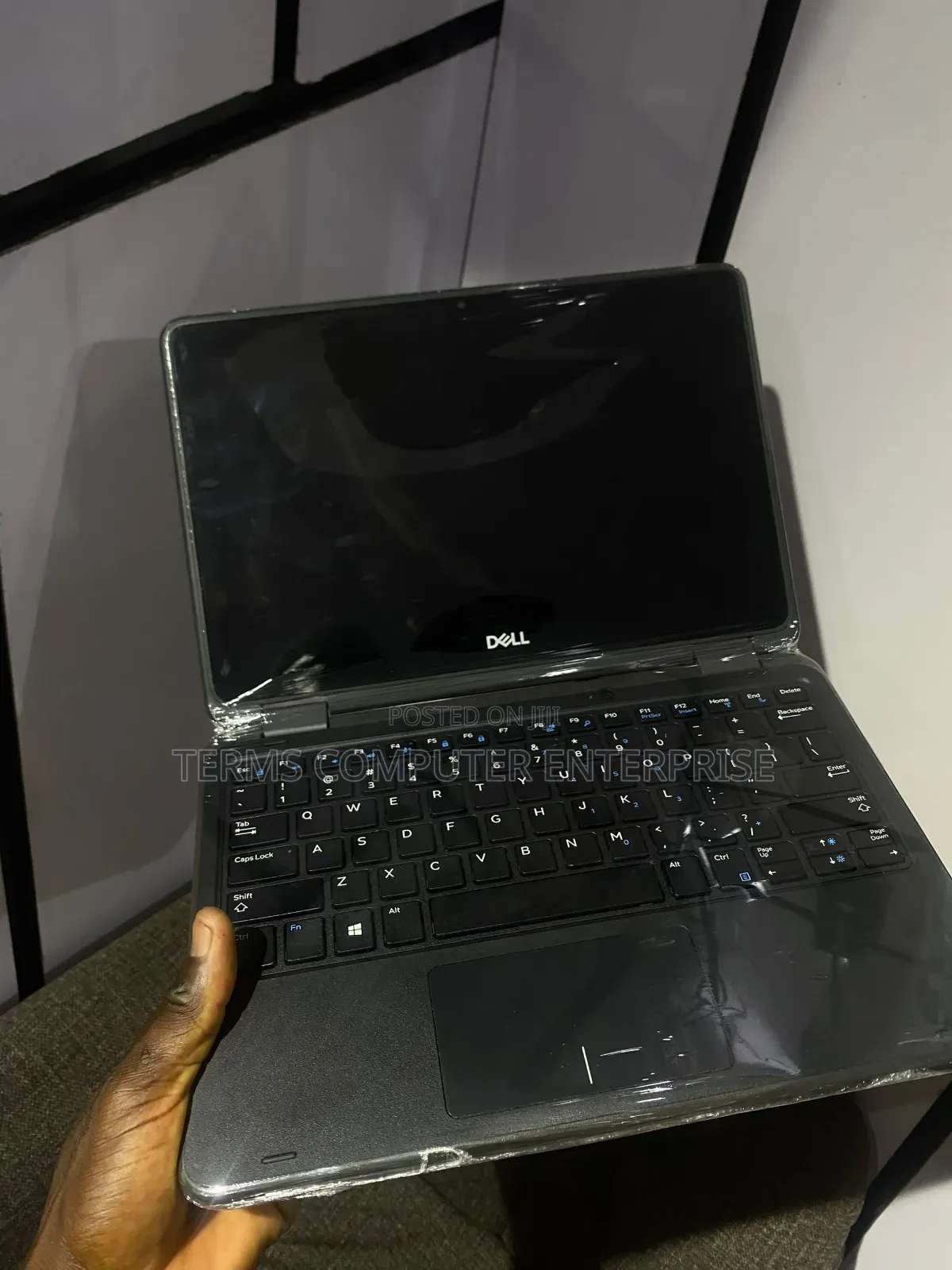 Laptop Dell Latitude 3190 2-in-1 4GB Intel Pentium SSD 128GB