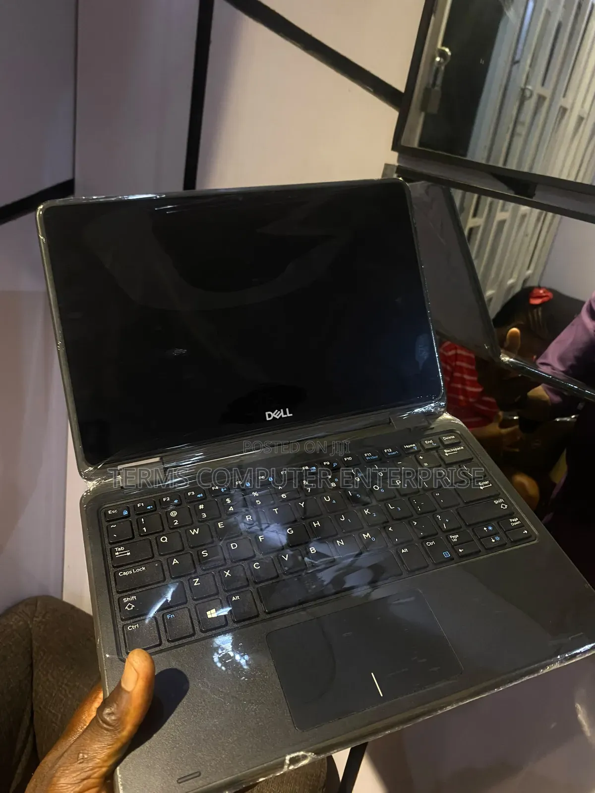 Laptop Dell Latitude 3190 2-in-1 4GB Intel Pentium SSD 128GB