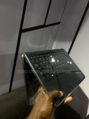 Laptop Dell Latitude 3190 2-in-1 4GB Intel Pentium SSD 128GB