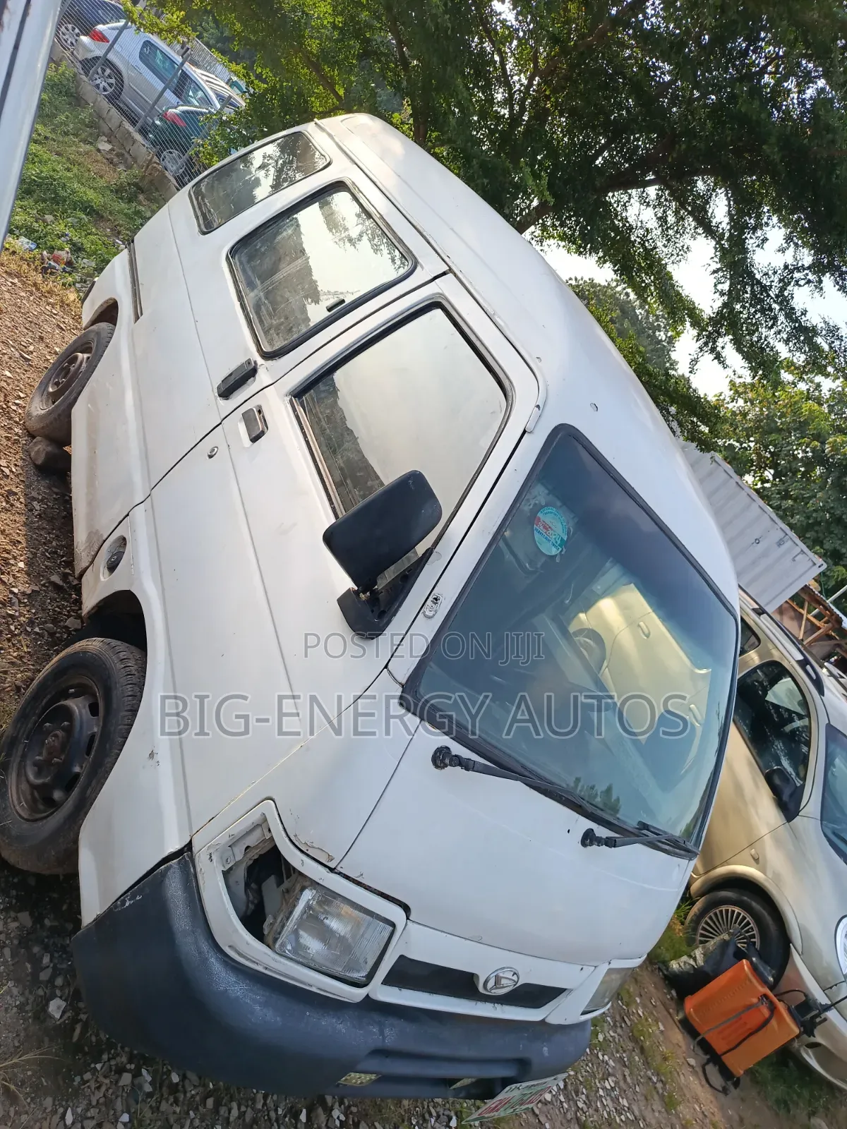 Daihatsu Hijet 2010 White