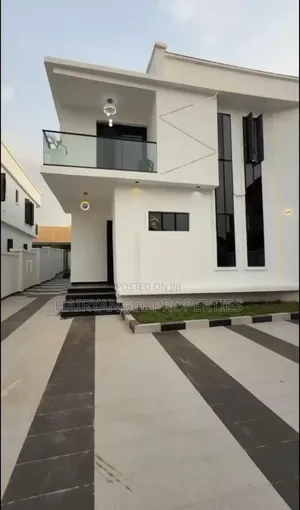 5bdrm Duplex in Oshimili North for sale