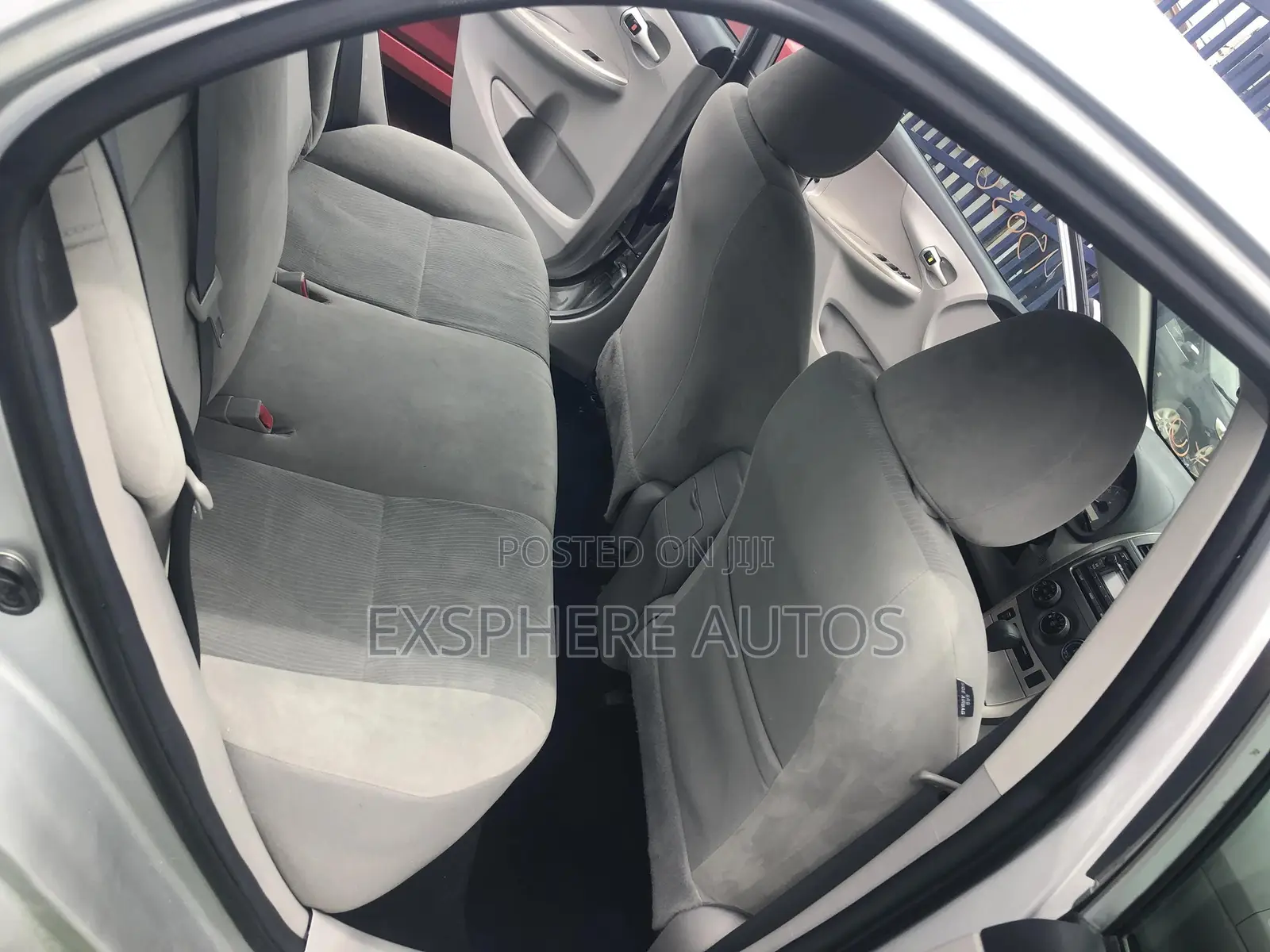Toyota Corolla 2012 Silver