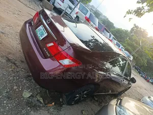 Lexus ES 350 2010 Maroon