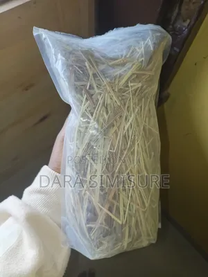 Dried Lemongrass Leaves