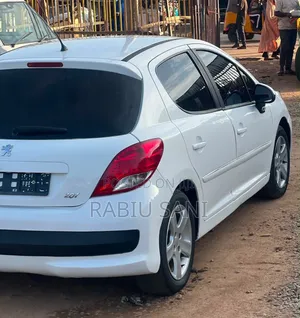 Peugeot 207 2004 White