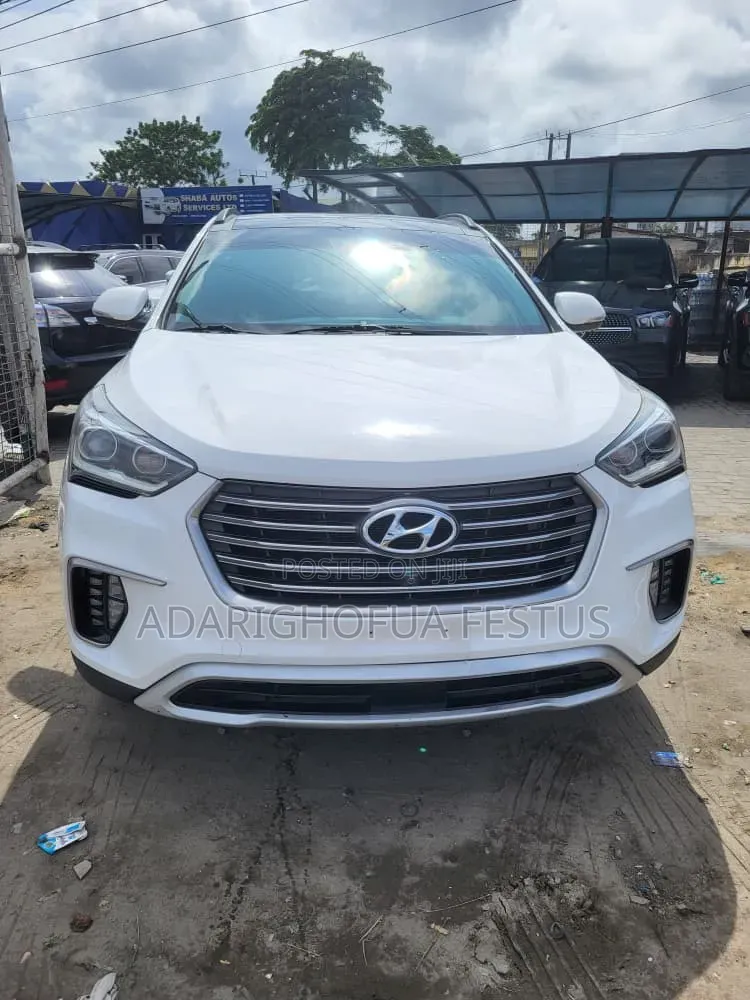 Hyundai Santa Fe 2016 White