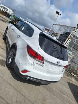 Hyundai Santa Fe 2016 White