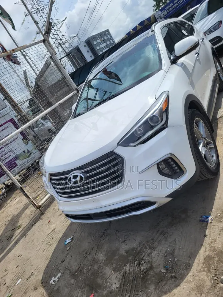 Hyundai Santa Fe 2016 White