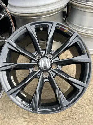 Hondą Alloy Wheel