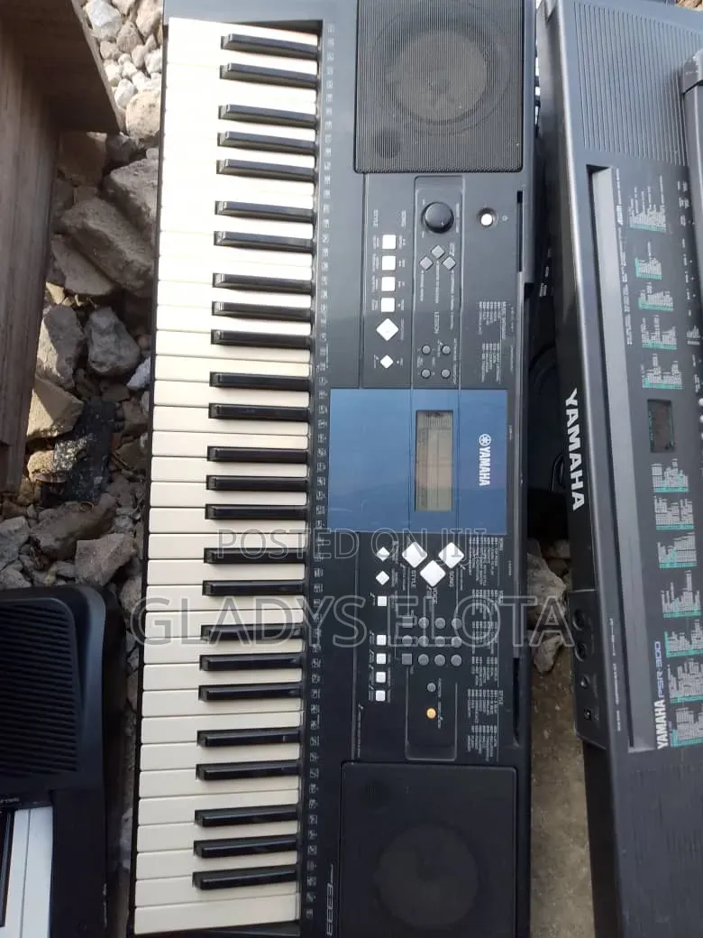 PSR E333 Yamaha Keyboard