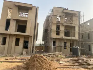 4bdrm Duplex in Life Camp for Sale