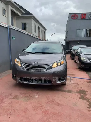 Toyota Sienna Limited 7 Passenger 2012 Gray