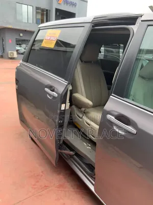 Toyota Sienna Limited 7 Passenger 2012 Gray
