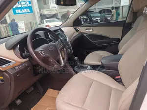 Hyundai Santa Fe GLS 4dr SUV (3.3L 6cyl 6A) 2014 Off white