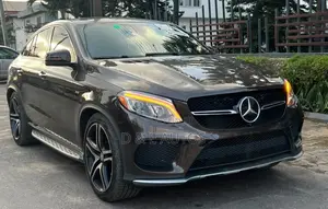 Mercedes-Benz GLE-Class 2016 Brown