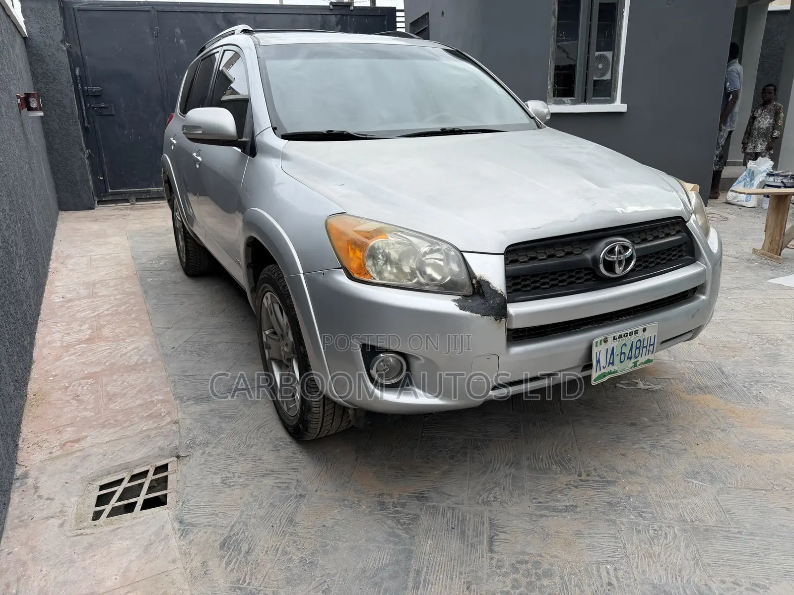 Toyota RAV4 2011 Silver