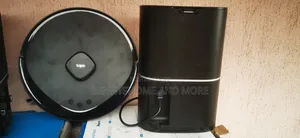 Neatly Used UK Robot Vacuum Cleaner