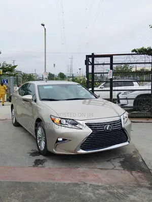 Lexus ES 2016 Gold