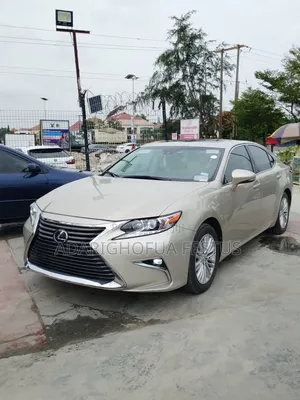 Lexus ES 2016 Gold