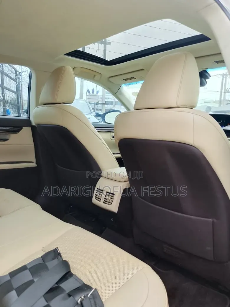 Lexus ES 2016 Gold