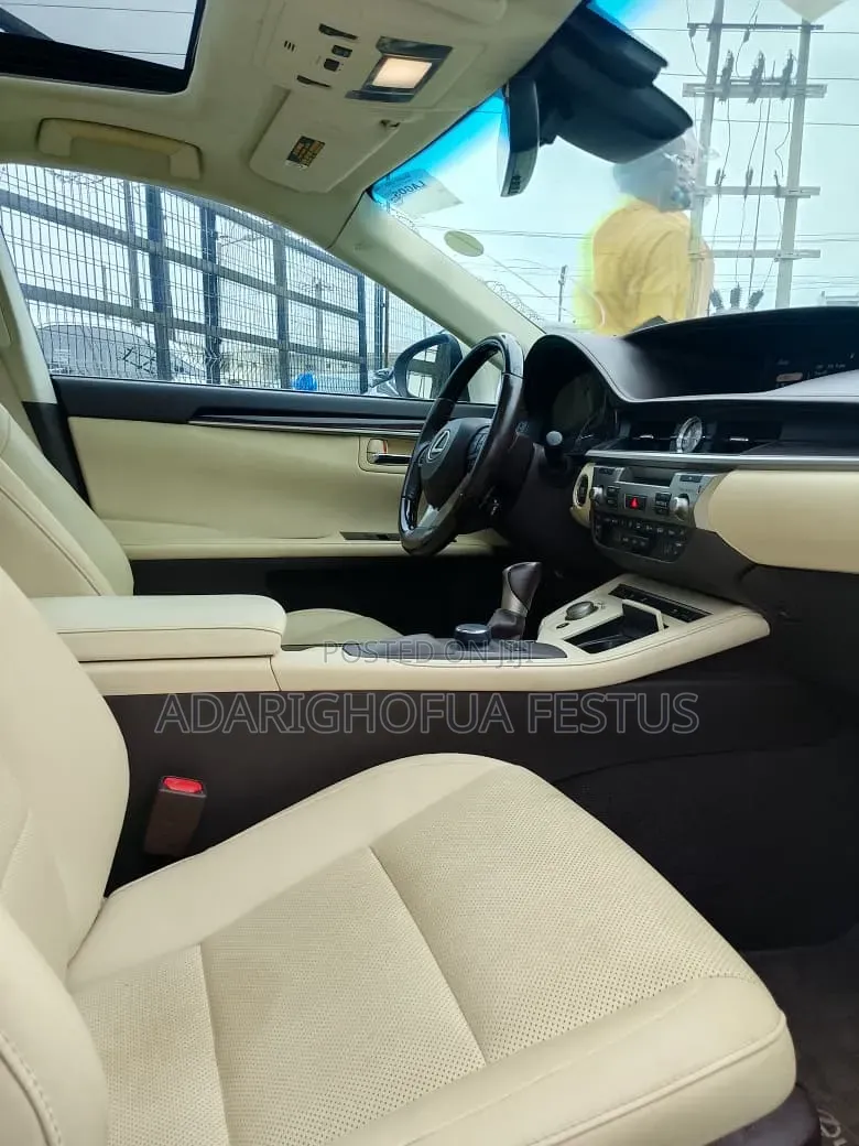 Lexus ES 2016 Gold