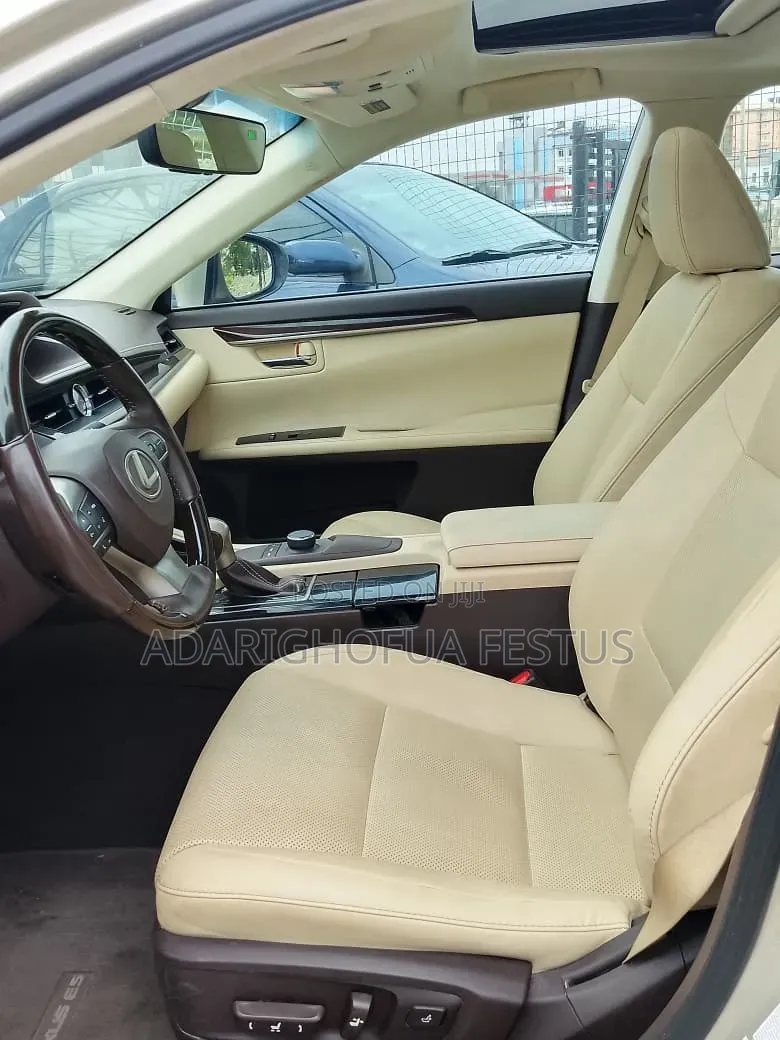 Lexus ES 2016 Gold