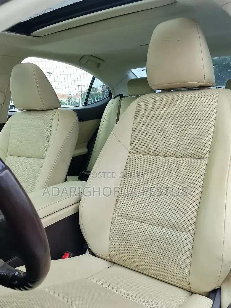 Lexus ES 2016 Gold