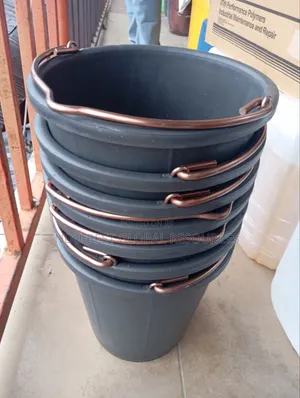 10 Litres of Neoprene Rubber Bucket