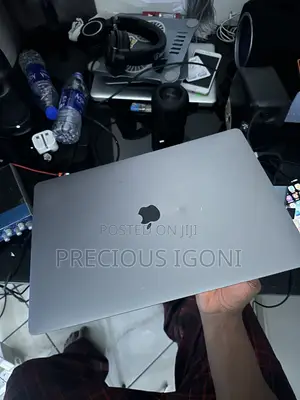Laptop Apple MacBook Pro 2019 32GB Intel Core i9 SSD 1T