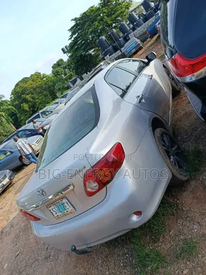 Toyota Corolla 2010 Silver