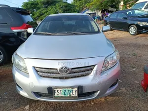 Toyota Corolla 2010 Silver