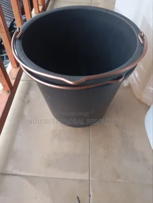 20 Litres of Neoprene Rubber Bucket /