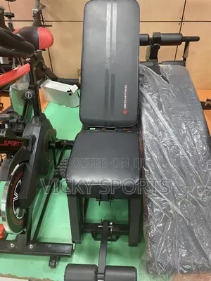 Ajustable Weight Lifting Bench