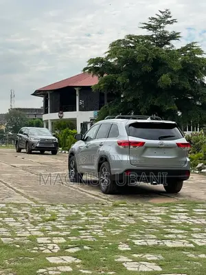 Toyota Highlander 2017 Gray