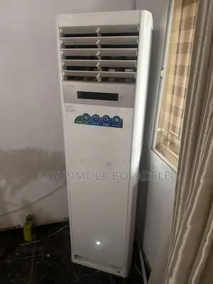 Few Months Used 2HP Hisense AC