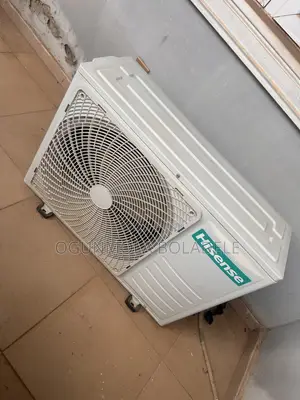 Few Months Used 2HP Hisense AC