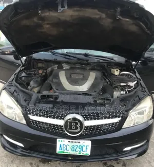 Mercedes-Benz C300 2010 Black