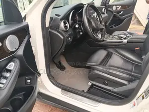 Mercedes-Benz GLC-Class 2017 White