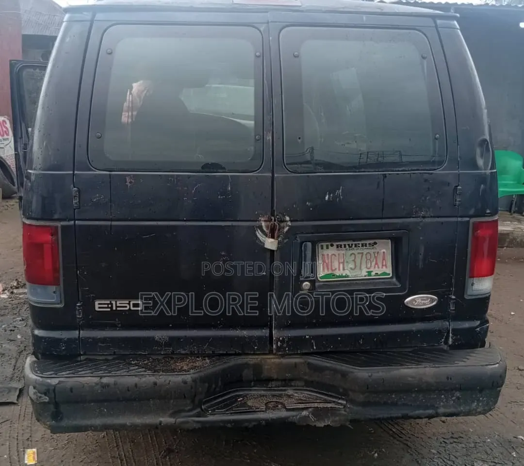 Ford E350 2010 Black