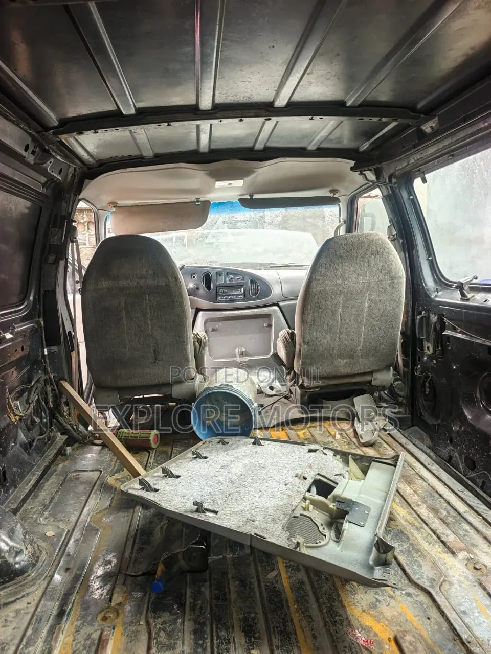 Ford E350 2010 Black