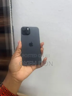 New Apple iPhone 15 128 GB Black