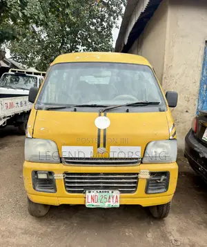 Suzuki APV Minibus 2010 Yellow