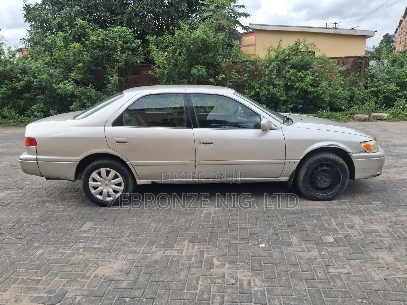Toyota Camry Automatic 1999 Silver