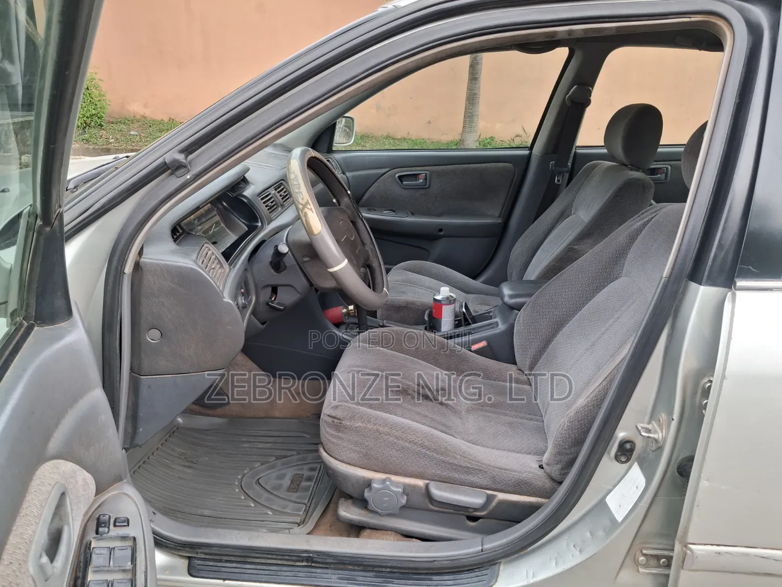 Toyota Camry Automatic 1999 Silver